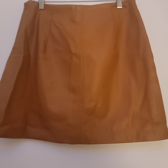 Pencil line skirt - Picture 2 of 2